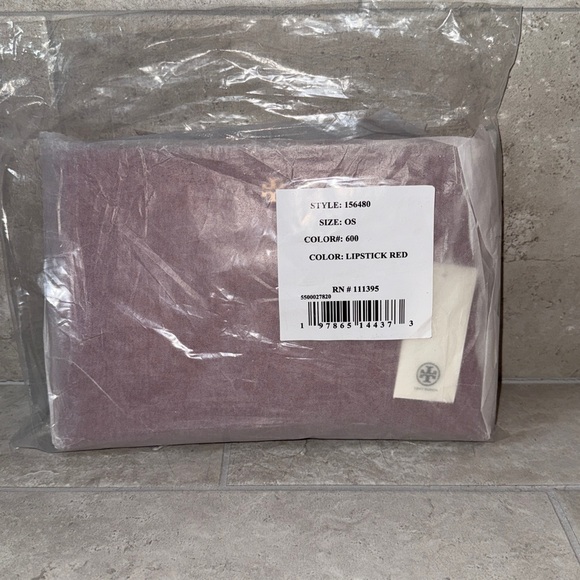 Tory Burch NWT Blake Patent Leather Swingpack Crossbody 156480 In Lipstick Red - Picture 10 of 10